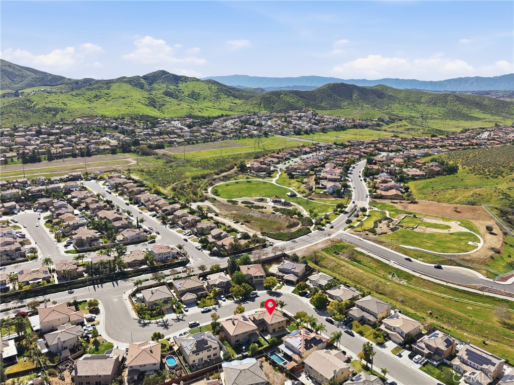 3609 Pyramid Trail Perris, CA 92570 - Photo 37 of 40 a view of a city with mountains in the background