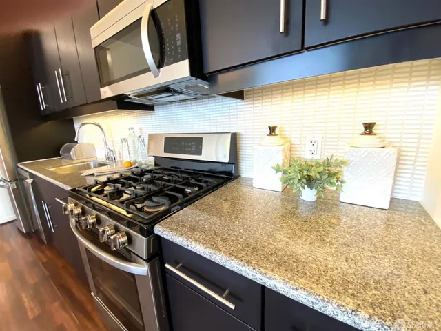 $499,000 | 3801 San Pablo Avenue, Unit 207, Emeryville, CA 94608