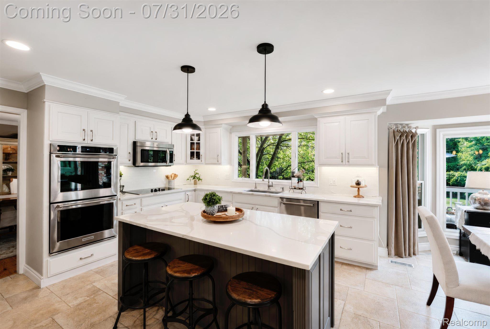 3313 Salem Court Rochester, MI 48306 - Photo 15 of 69 020-020.jpg