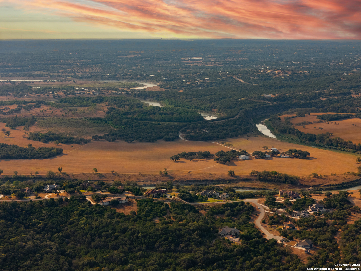 308 River Ridge Spring Branch, TX 78070 - Photo 3 of 39