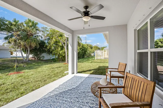 $405,000 | 418 Easy Street, Sebastian, FL 32958