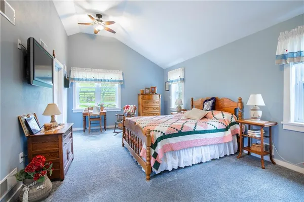 $899,900 | 2420 Angus Road, Kittanning, PA 16201