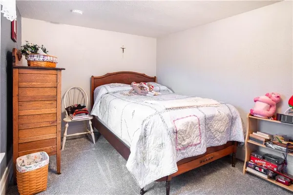$899,900 | 2420 Angus Road, Kittanning, PA 16201