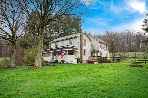 $899,900 | 2420 Angus Road, Kittanning, PA 16201