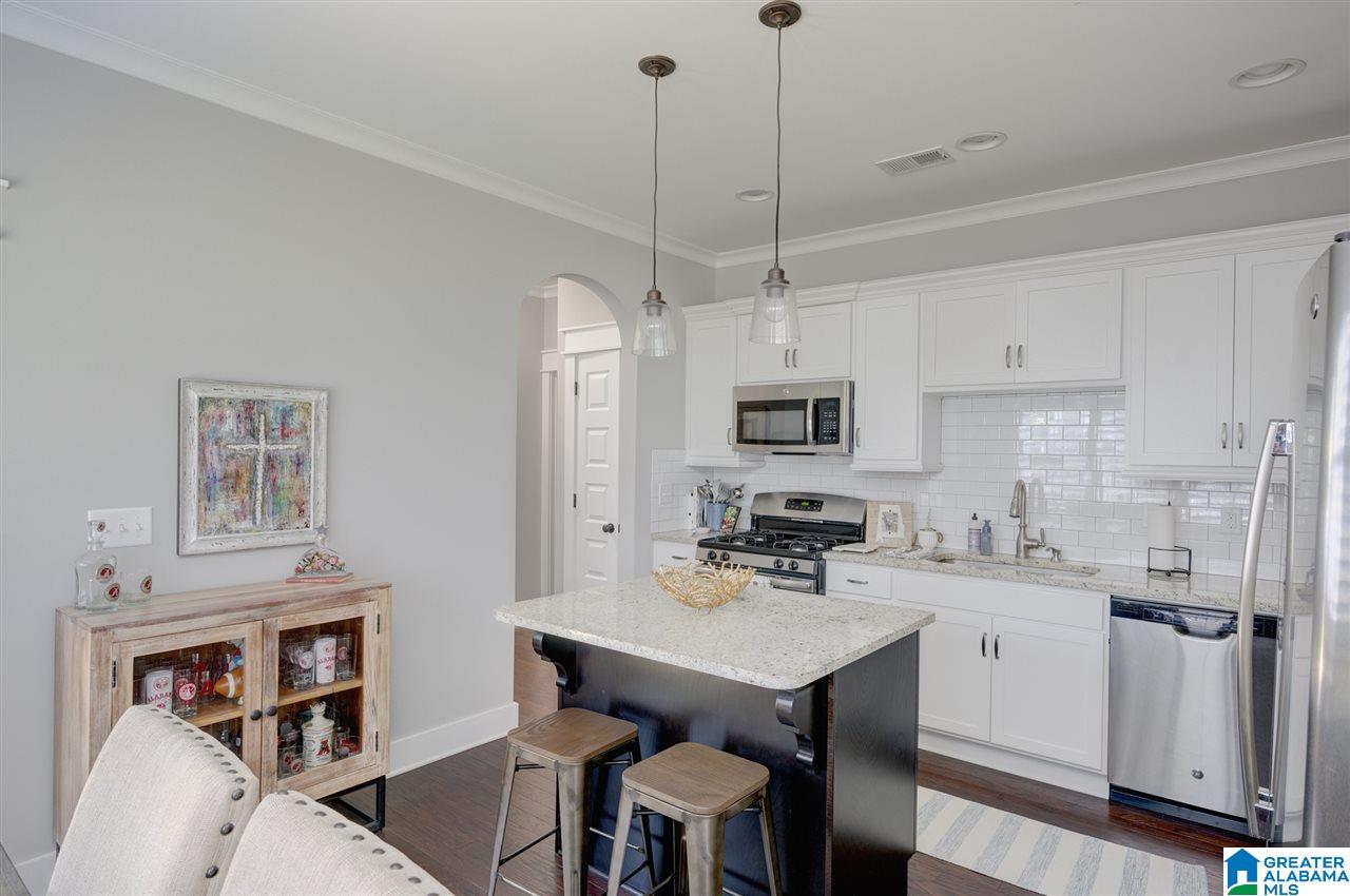 2868 Montevallo Park Road Birmingham, AL 35210 - Photo 5 of 33