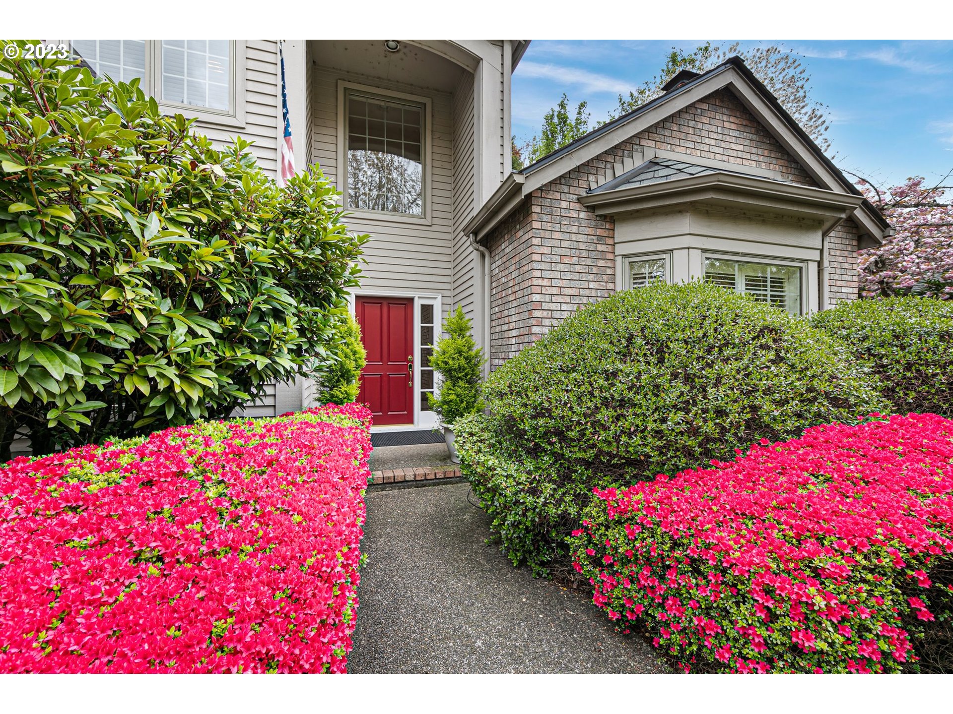 3345 Bardell Avenue Eugene, OR 97401 - Photo 3 of 33