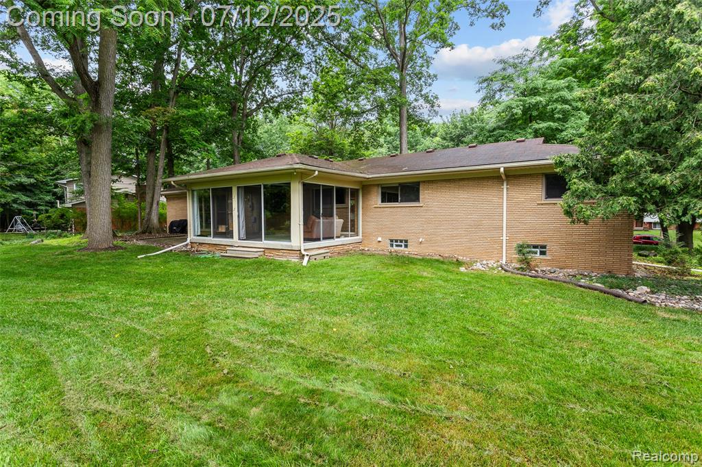 36357 Paddleford Road Farmington Hills, MI 48331 - Photo 28 of 35