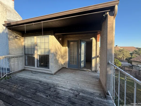 $77,000 | 6100 Woodlake Parkway, Unit 503, San Antonio, TX 78244