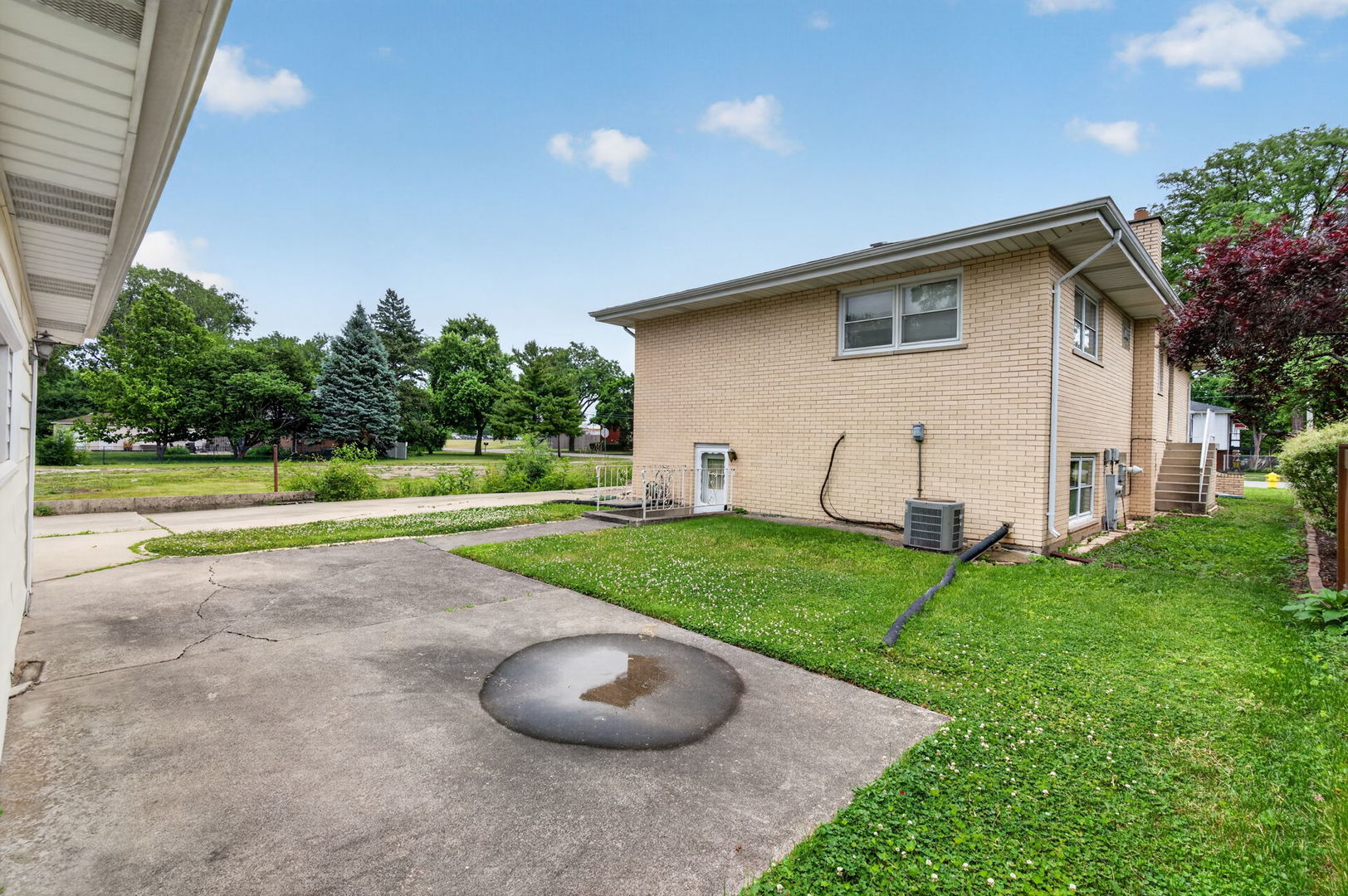 9700 West 58th Street Countryside, IL 60525 - Photo 10 of 57