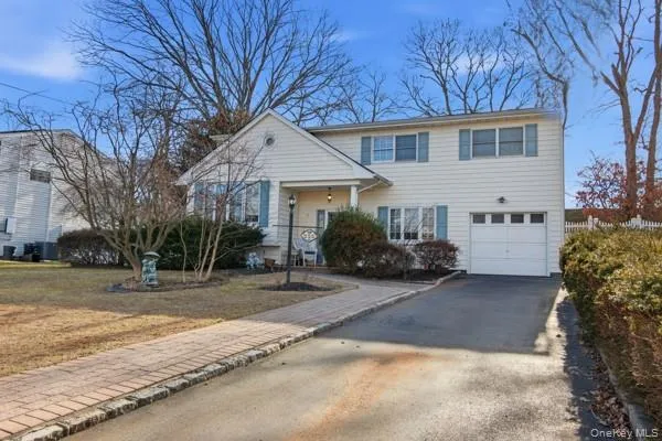 $749,000 | 111 Schneider Lane, Hauppauge, NY 11788