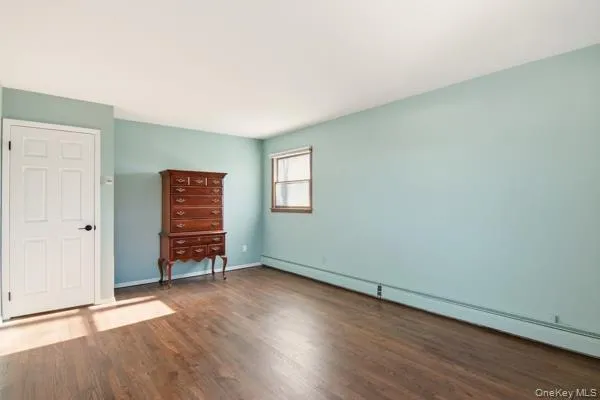 $749,000 | 111 Schneider Lane, Hauppauge, NY 11788