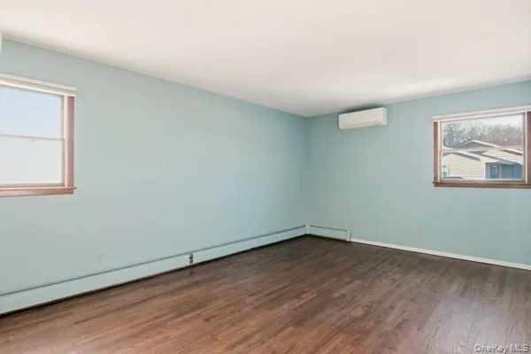 $749,000 | 111 Schneider Lane, Hauppauge, NY 11788