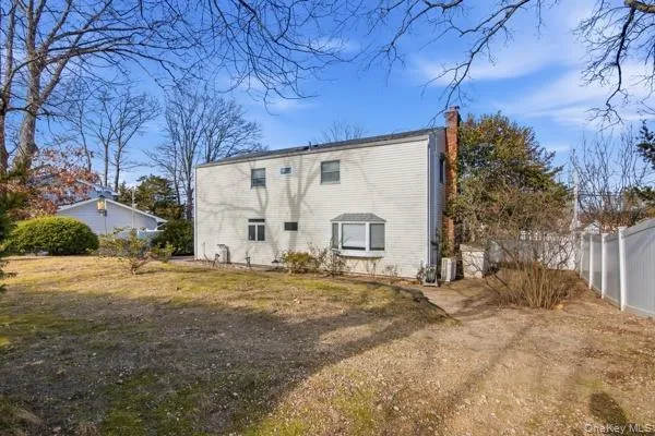 $749,000 | 111 Schneider Lane, Hauppauge, NY 11788