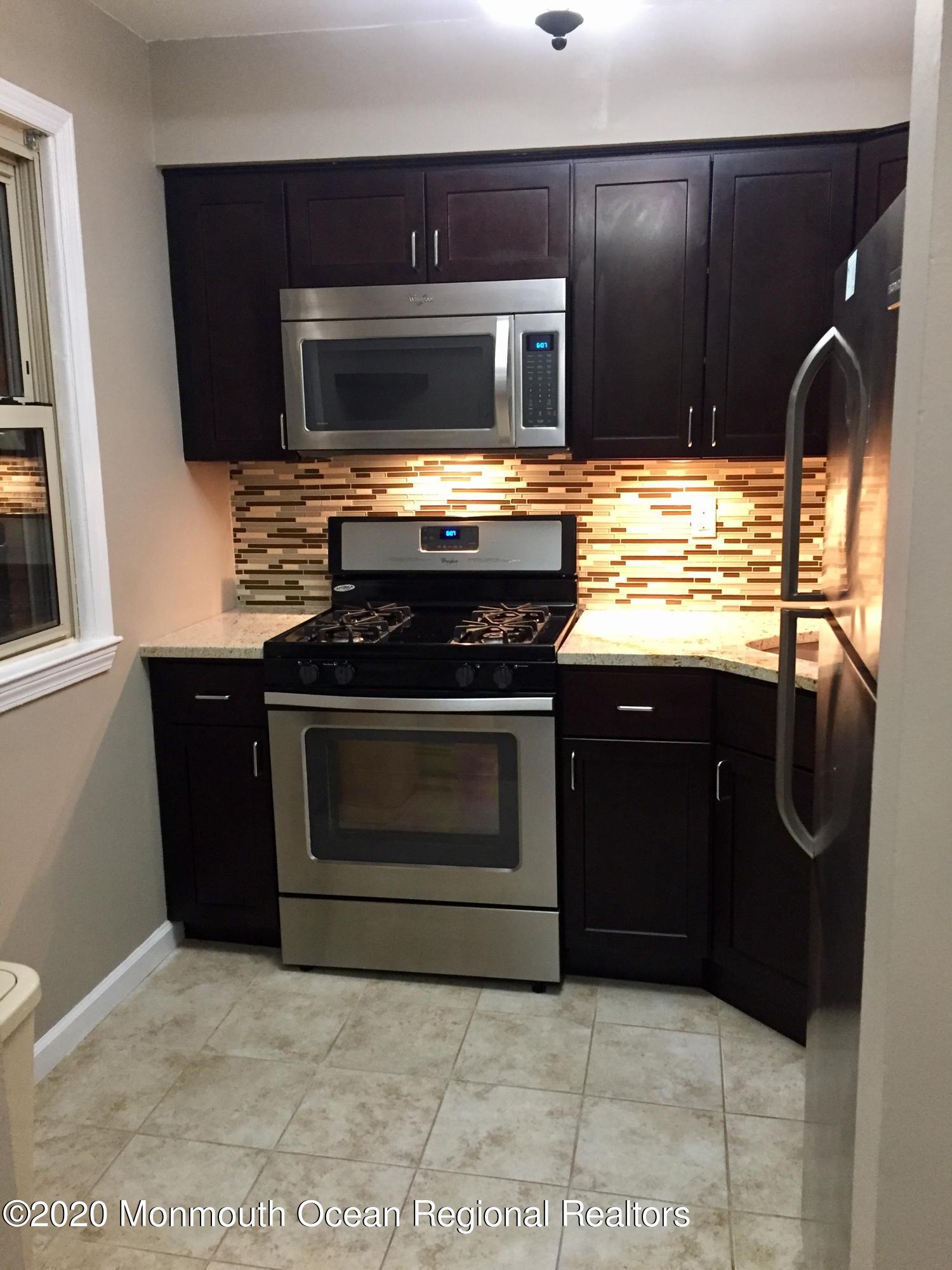 440 Cross Road, Unit C2 Matawan, NJ 07747 - Photo 3 of 9 IMG_7819