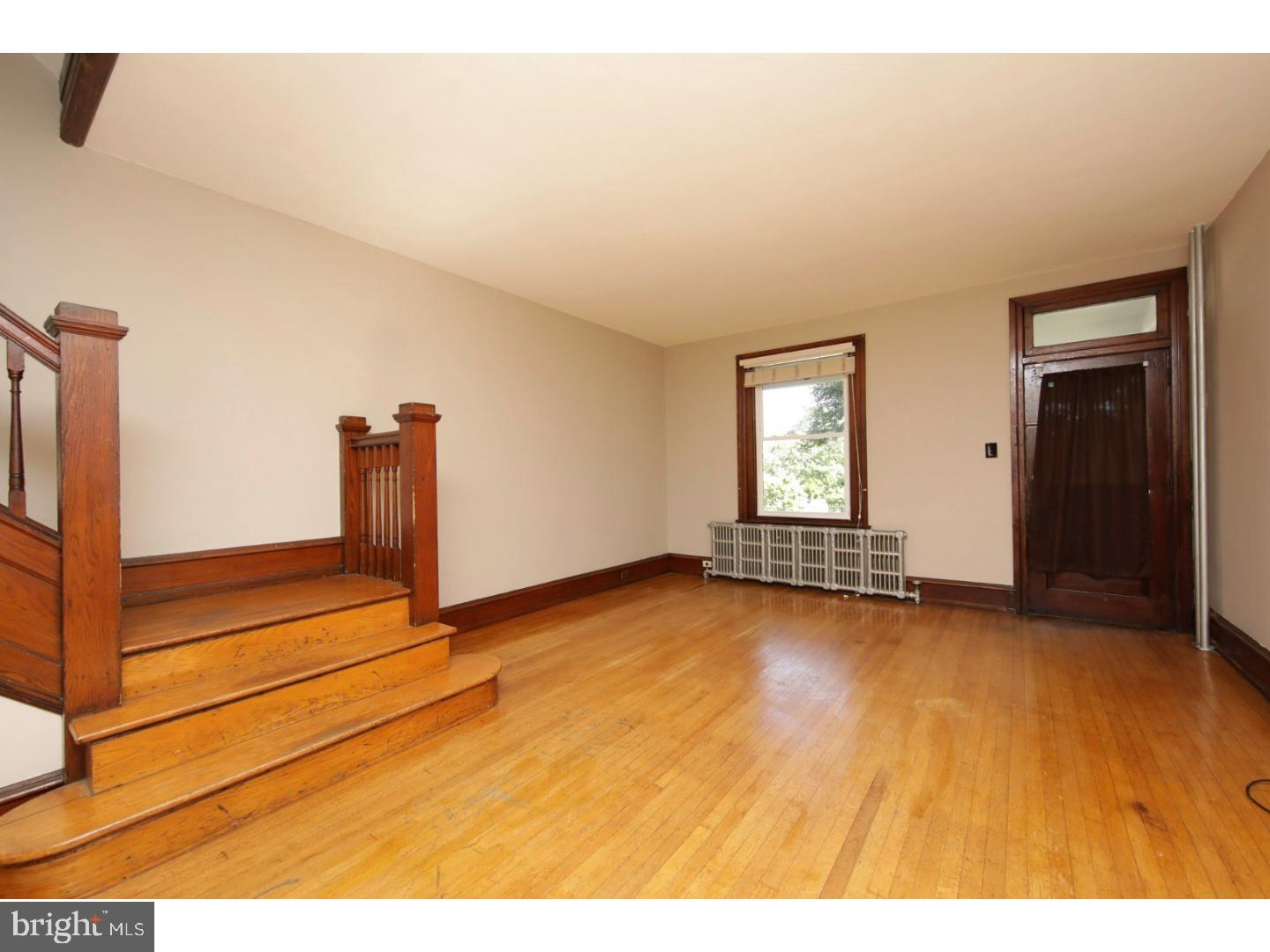 476 Roxborough Avenue Philadelphia, PA 19128 - Photo 3 of 25 Gallery Image 3