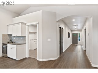 5038 Holly Street Springfield, OR 97478 - Photo 4 of 9 Gallery Image 4