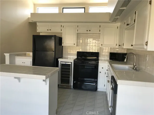 $2,750 | 210 Lille Lane, Newport Beach, CA 92663