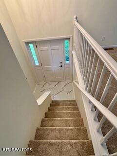 36 Deer Ridge Road Norris, TN 37828 - Photo 11 of 17 Stairwell