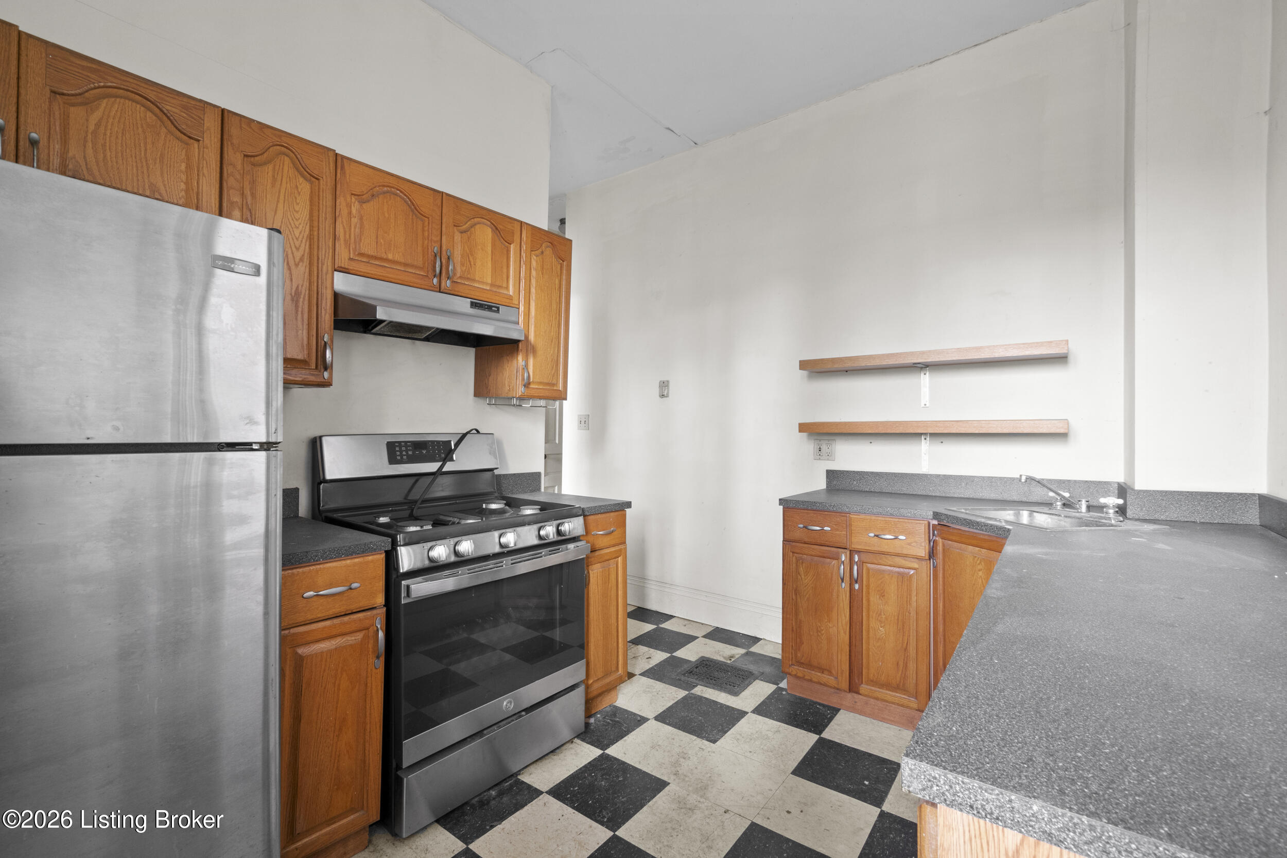 920 Cherokee Road Louisville, KY 40204 - Photo 23 of 62 First Floor Unit
