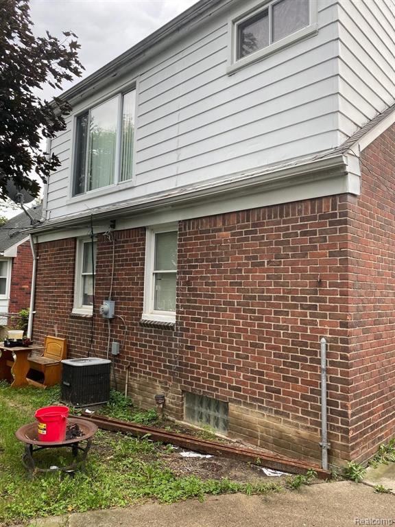 11532 Balfour Road Detroit, MI 48224 - Photo 8 of 9