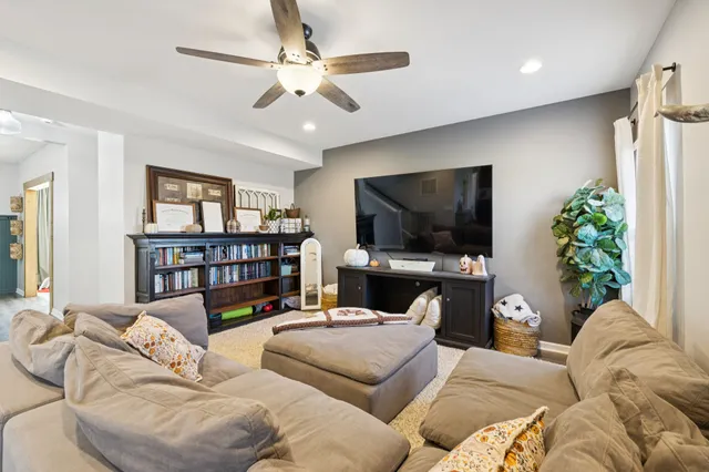 $435,000 | 2803 Winterberry Drive, Columbia, TN 38401