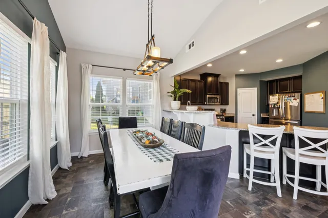 $435,000 | 2803 Winterberry Drive, Columbia, TN 38401