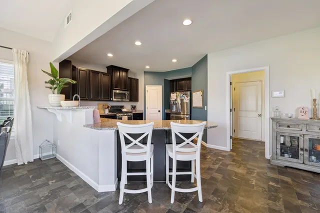 $435,000 | 2803 Winterberry Drive, Columbia, TN 38401