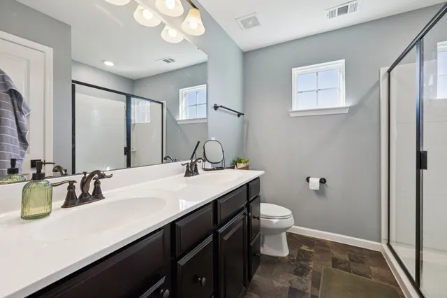 $435,000 | 2803 Winterberry Drive, Columbia, TN 38401