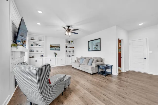 $390,000 | 2023 Ireland Way, Clarksville, TN 37042