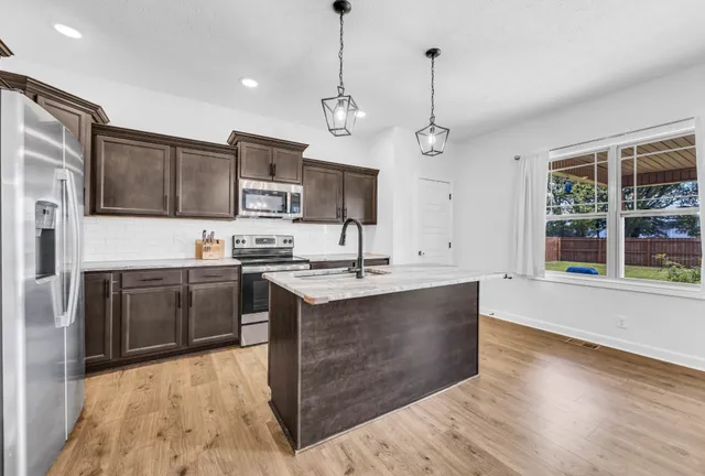 $390,000 | 2023 Ireland Way, Clarksville, TN 37042