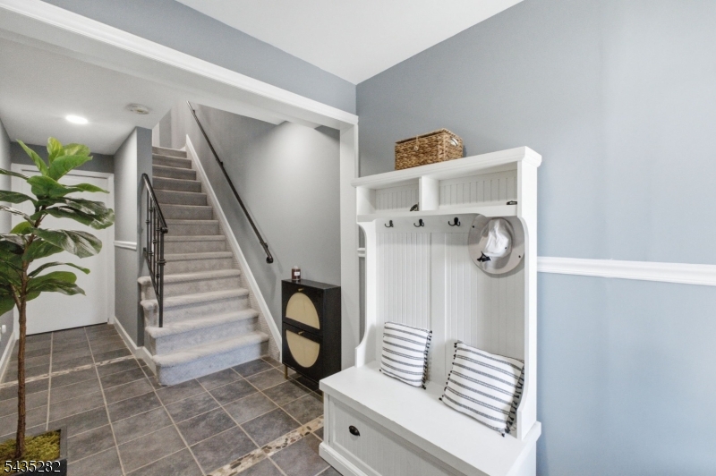 31 Chelsea Way Bridgewater, NJ 08807 - Photo 4 of 20