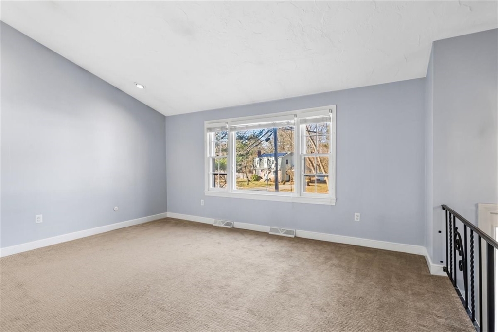 111 Indian Head Road Framingham, MA 01701 - Photo 14 of 42