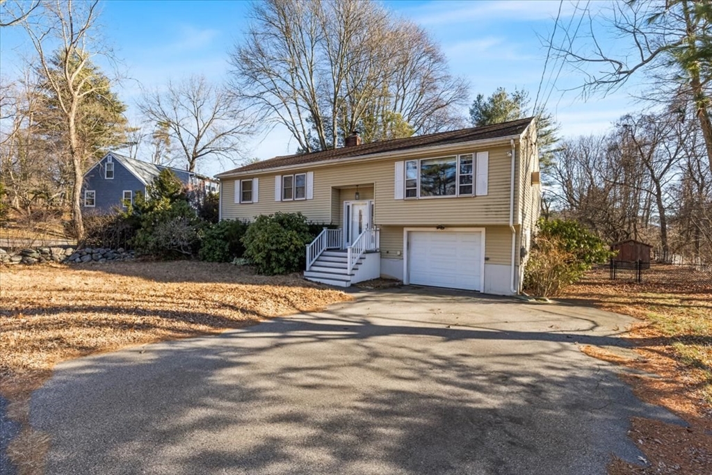 111 Indian Head Road Framingham, MA 01701 - Photo 2 of 42