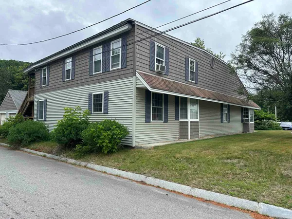 $2,200 | 160 Bank Street Extension, Lebanon, NH 03766