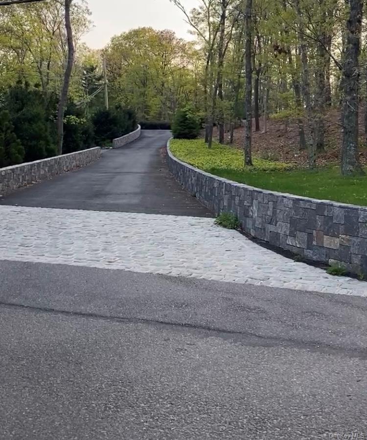 972 Noyac Path Water Mill, NY 11976 - Photo 37 of 40 a view of a park