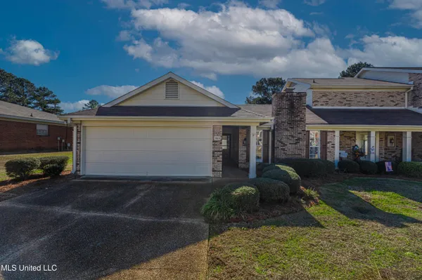 $2,000 | 364 Wild Cedar Place, Brandon, MS 39042