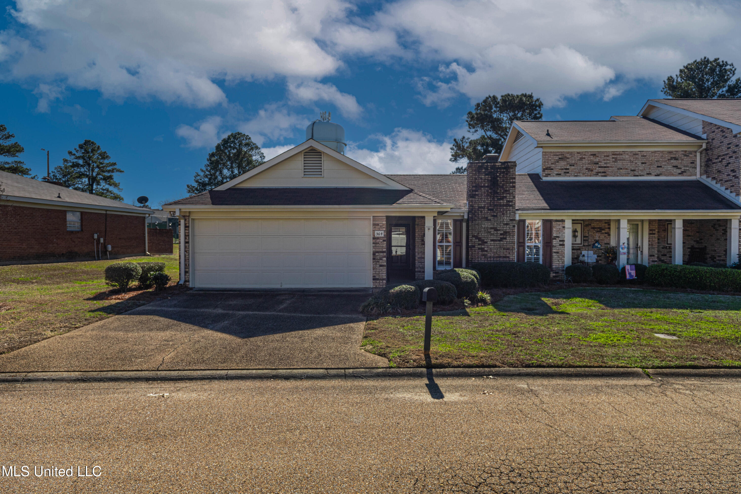 364 Wild Cedar Place Brandon, MS 39042 - Photo 2 of 33 IMG_7064-Edit