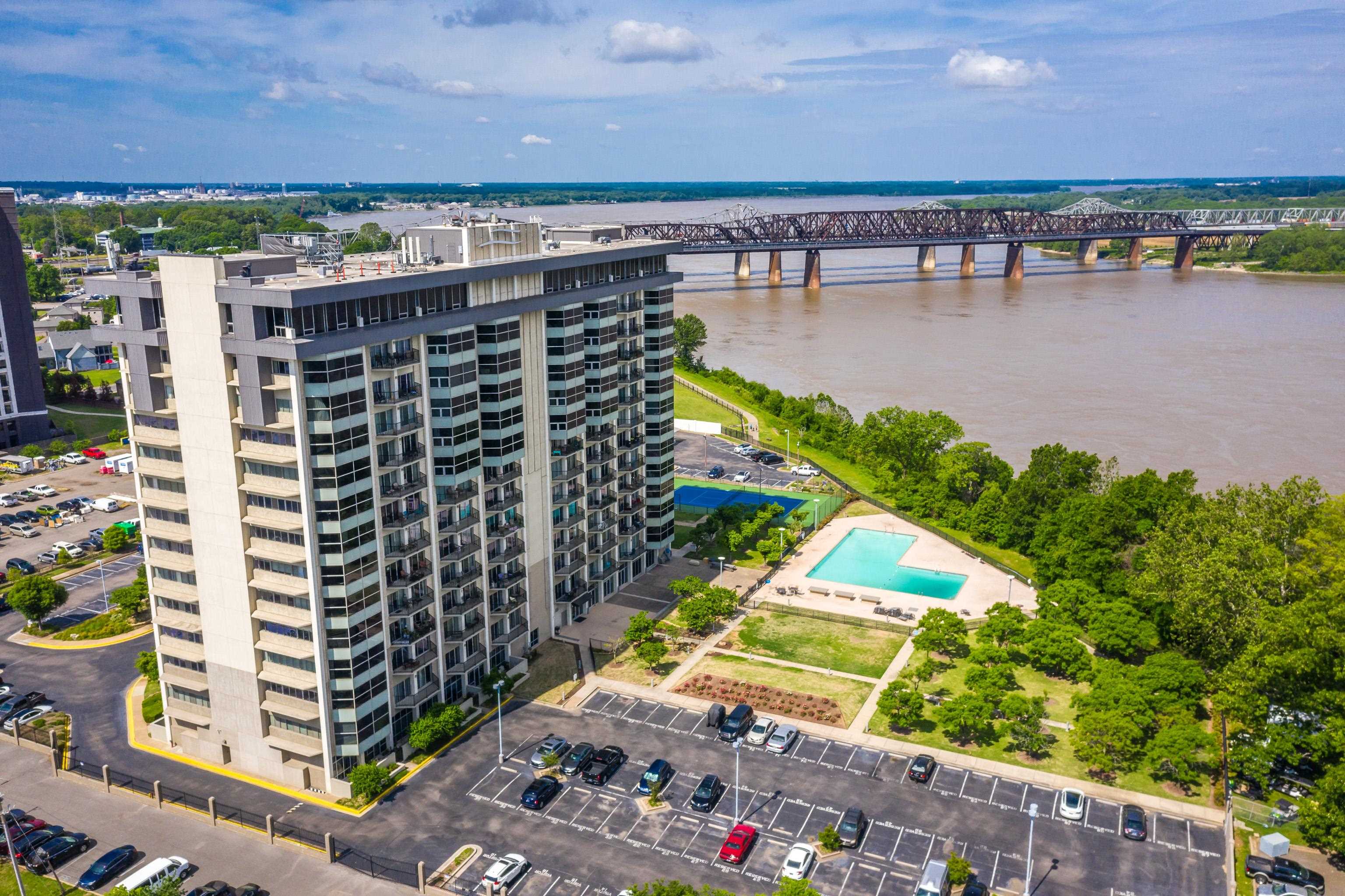 655 Riverside Drive, Unit 708A Memphis, TN 38103 - Photo 28 of 30 Gallery Image 28