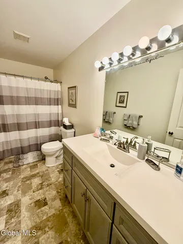 $1,650 | 296 Middle Grove Road, Unit 2, Middle Grove, NY 12850