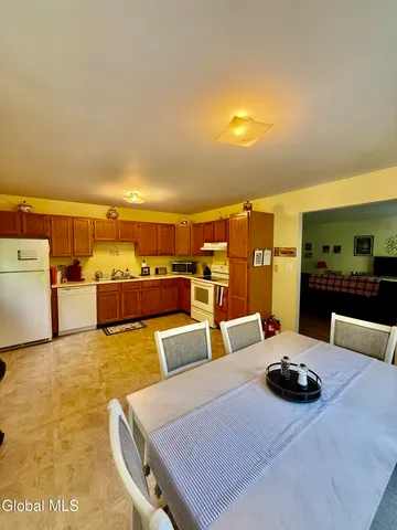 $1,650 | 296 Middle Grove Road, Unit 2, Middle Grove, NY 12850