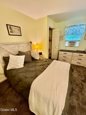 $1,650 | 296 Middle Grove Road, Unit 2, Middle Grove, NY 12850