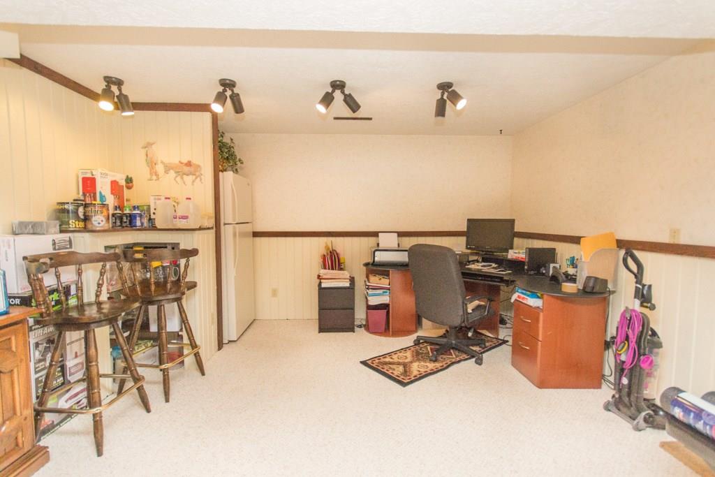 140 Spring Hill Road Aliquippa, PA 15001 - Photo 14 of 20 Gallery Image 14