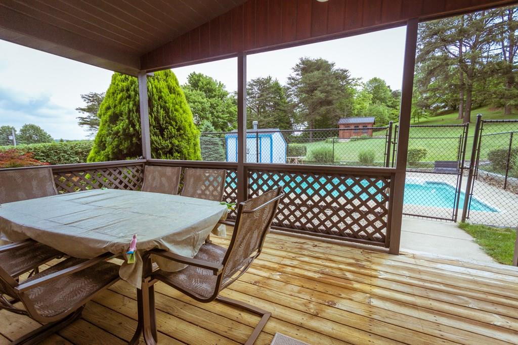 140 Spring Hill Road Aliquippa, PA 15001 - Photo 15 of 20 Gallery Image 15
