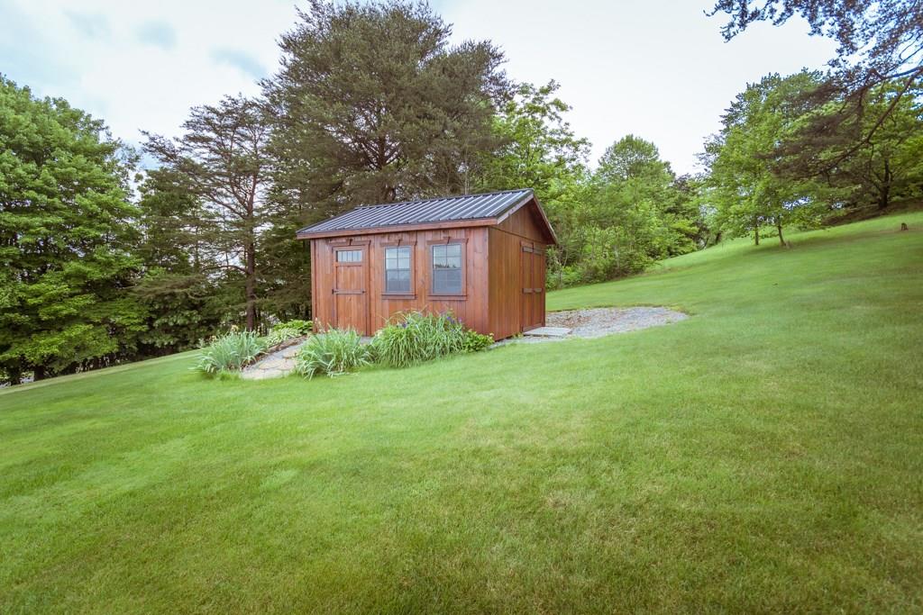 140 Spring Hill Road Aliquippa, PA 15001 - Photo 17 of 20 Gallery Image 17