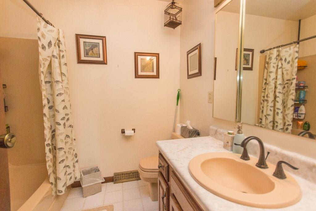 140 Spring Hill Road Aliquippa, PA 15001 - Photo 7 of 20 Gallery Image 7