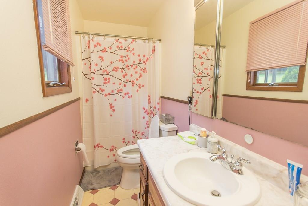 140 Spring Hill Road Aliquippa, PA 15001 - Photo 10 of 20 Gallery Image 10