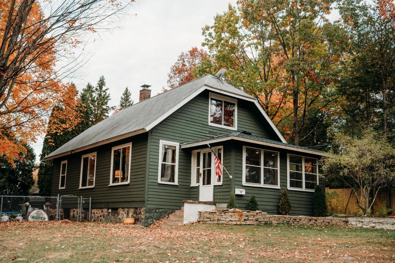 417 Barnes Street Rhinelander, WI 54501 - Photo 1 of 24 Gallery Image 1