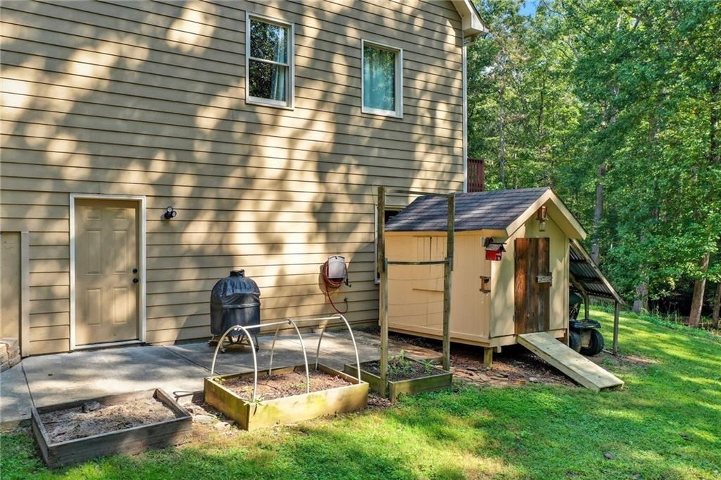 491 Hyde Road Jasper, GA 30143 - Photo 45 of 60 Storage/ Chicken Coop