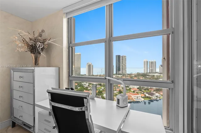 $3,750 | 19101 Northeast 36th Court, Unit LPH9, Aventura, FL 33180