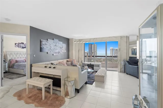 $3,750 | 19101 Northeast 36th Court, Unit LPH9, Aventura, FL 33180